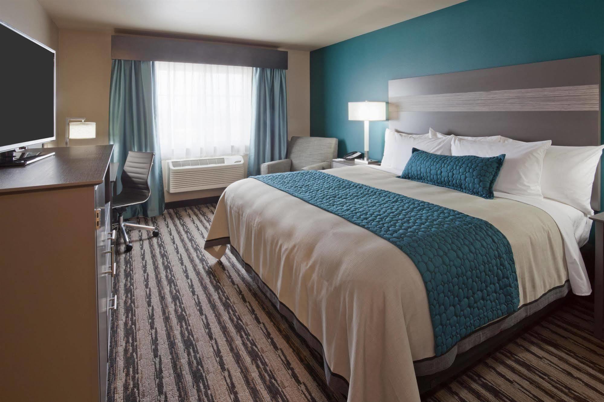 Grandstay Hotel & Suites Valley City Esterno foto