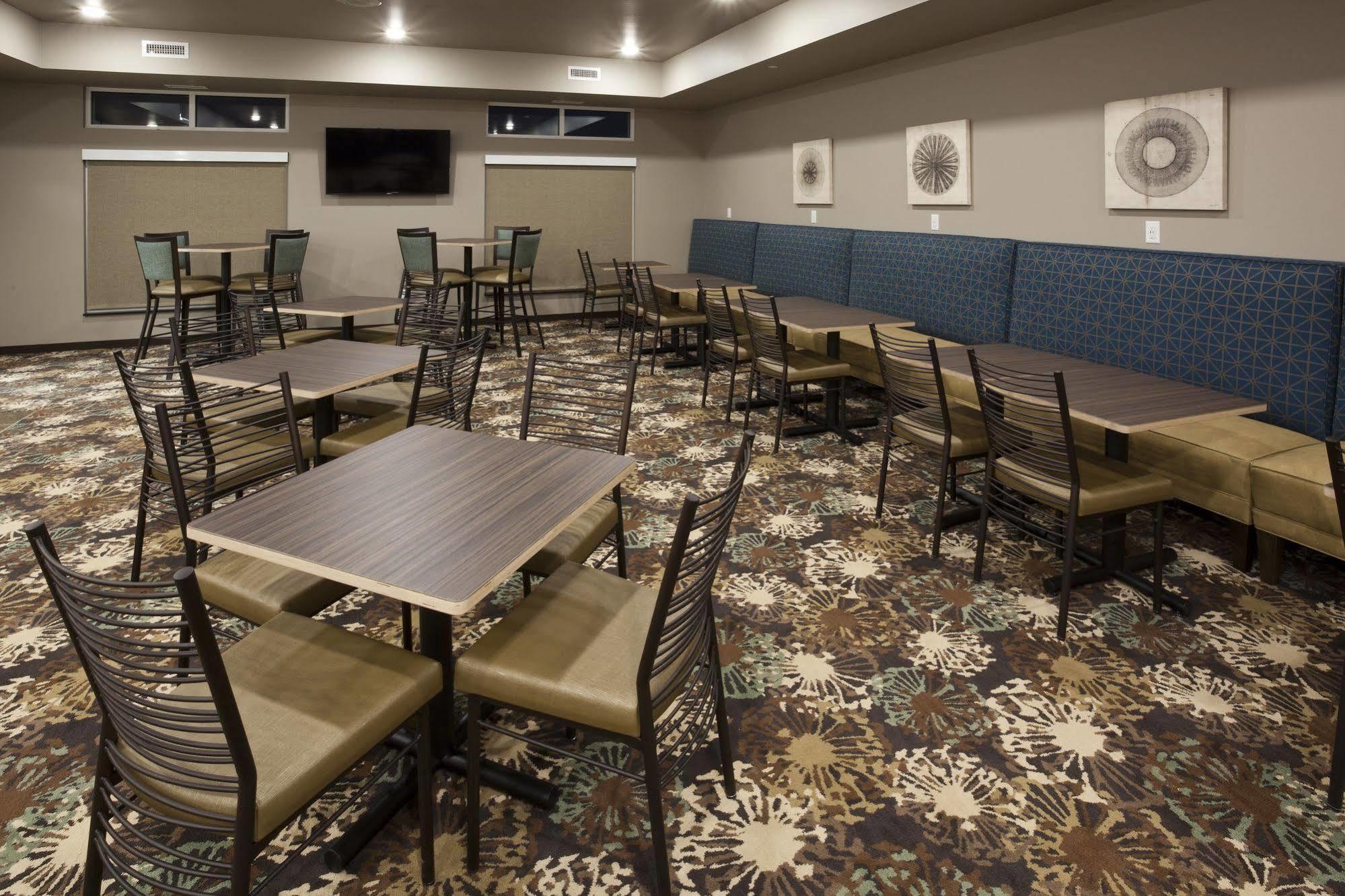 Grandstay Hotel & Suites Valley City Esterno foto